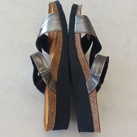 NAOT Kimberly Slide On Silver metallic Leather Sandals Size 42/11-11.5 - Picture 6 of 8